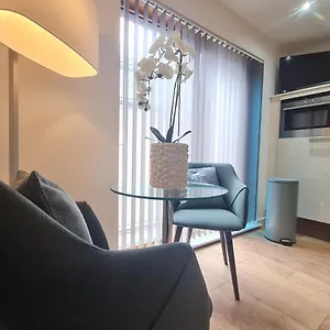  Apartment Centre United Kingdom