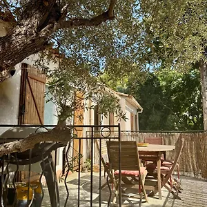 Au Calme Avec Jardin, Parking, Clim, Proche De ! , La Ciotat France